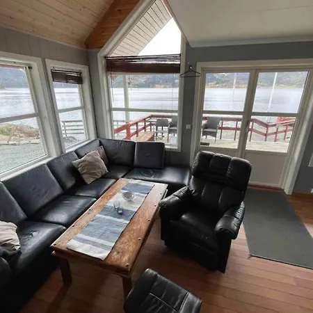 Lejlighed Bremanger Sjobuer 4 Bedroom *